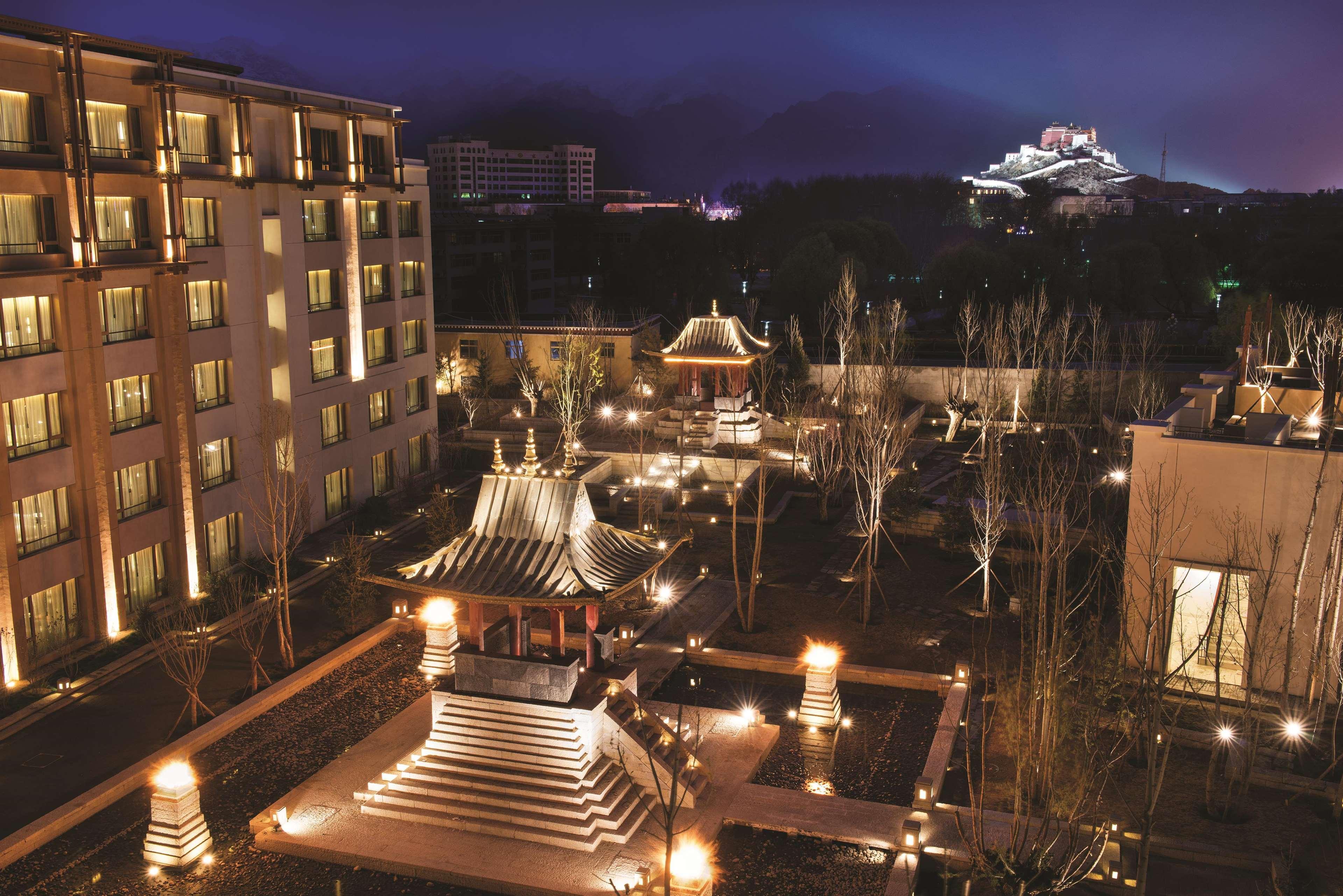 Shangri-La Лхаса Экстерьер фото